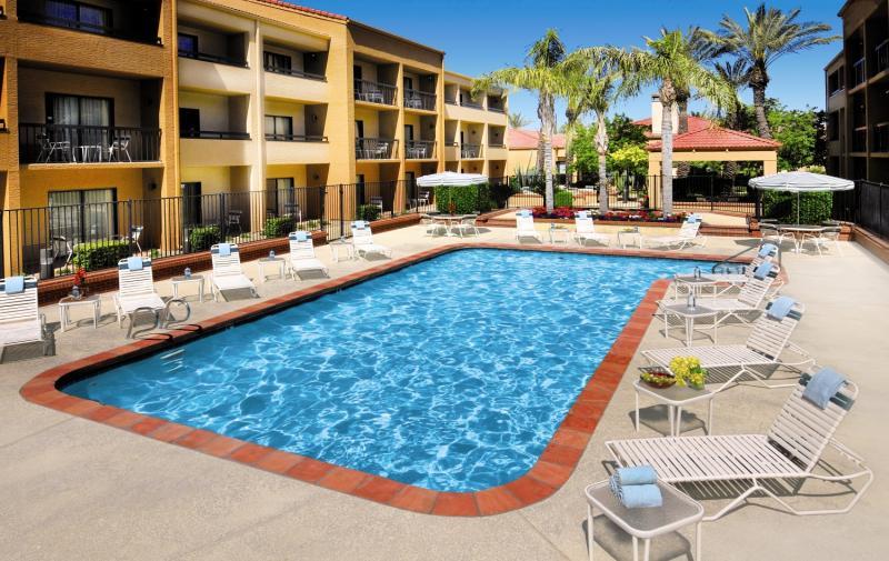 Courtyard By Marriott Phoenix Mesa Exterior foto