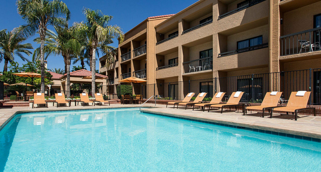 Courtyard By Marriott Phoenix Mesa Exterior foto